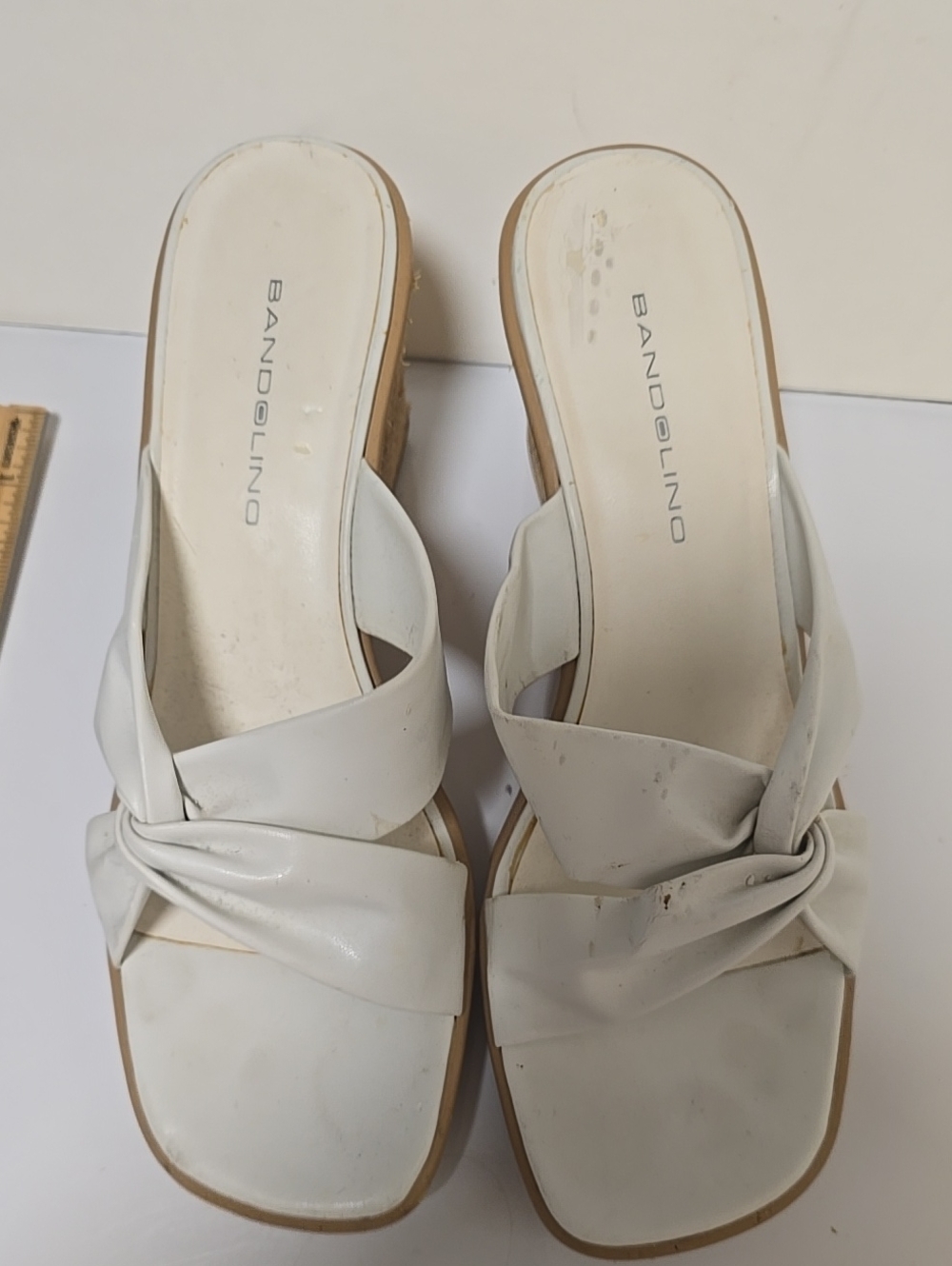 Bandolino White Knot Slide Mules